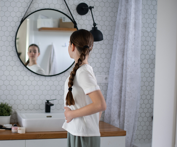 Empowering Teen Girls: How Positive Affirmations Can Transform Body Image and Mental Health